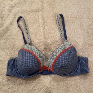 Pink Victoria secret bra